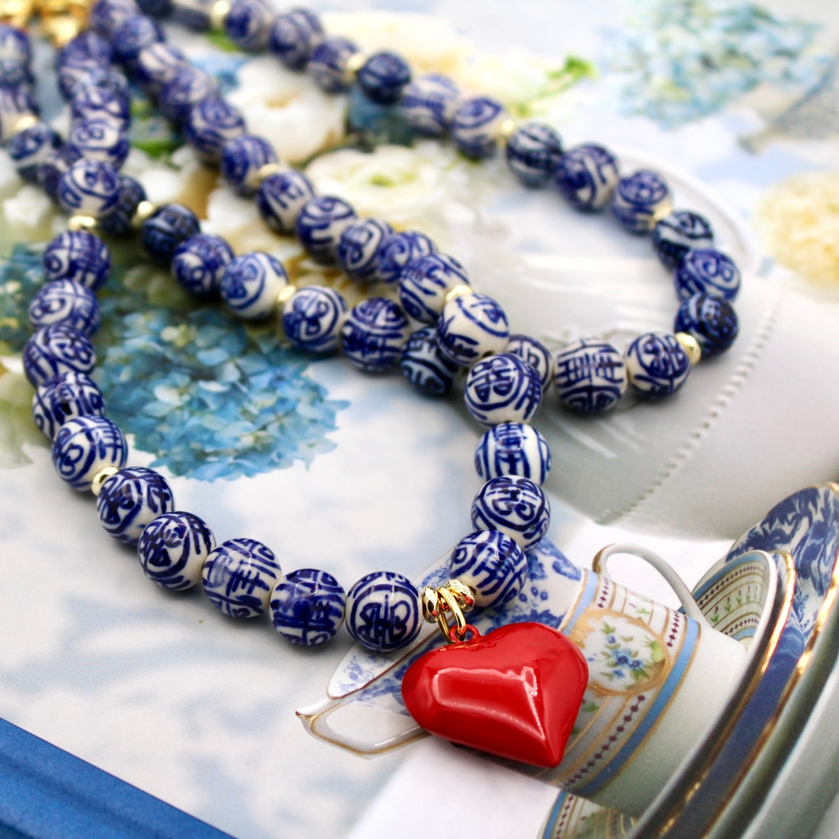 Blue and White Chinoiserie Beaded Necklace, 17"