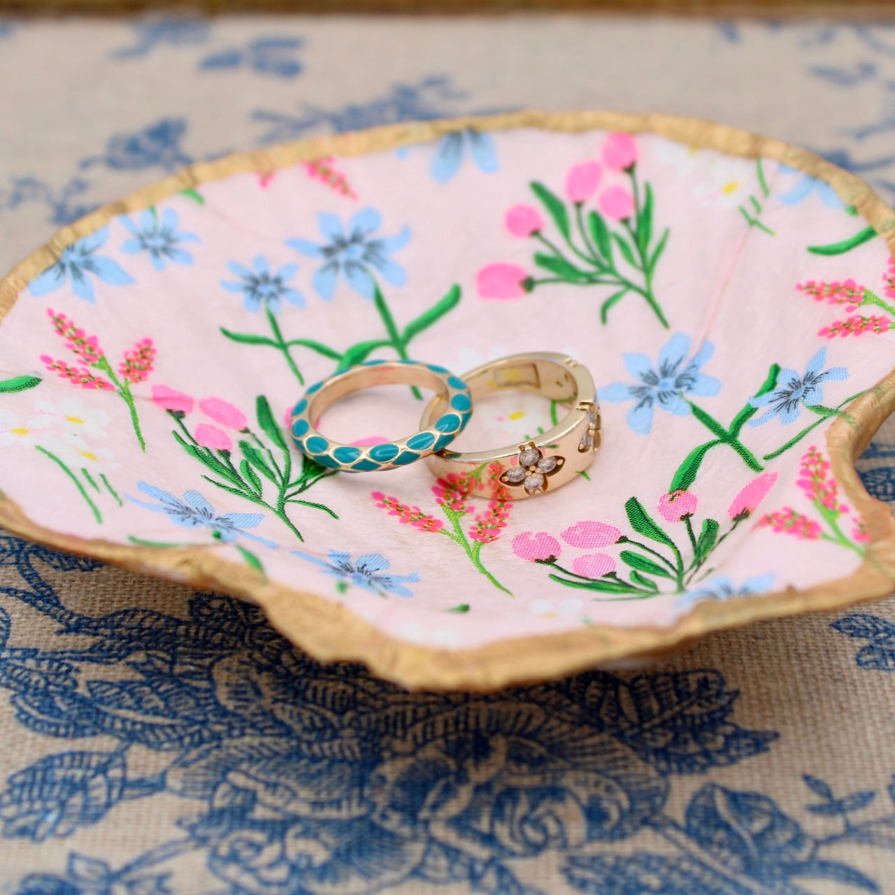 Floral Garden Shell