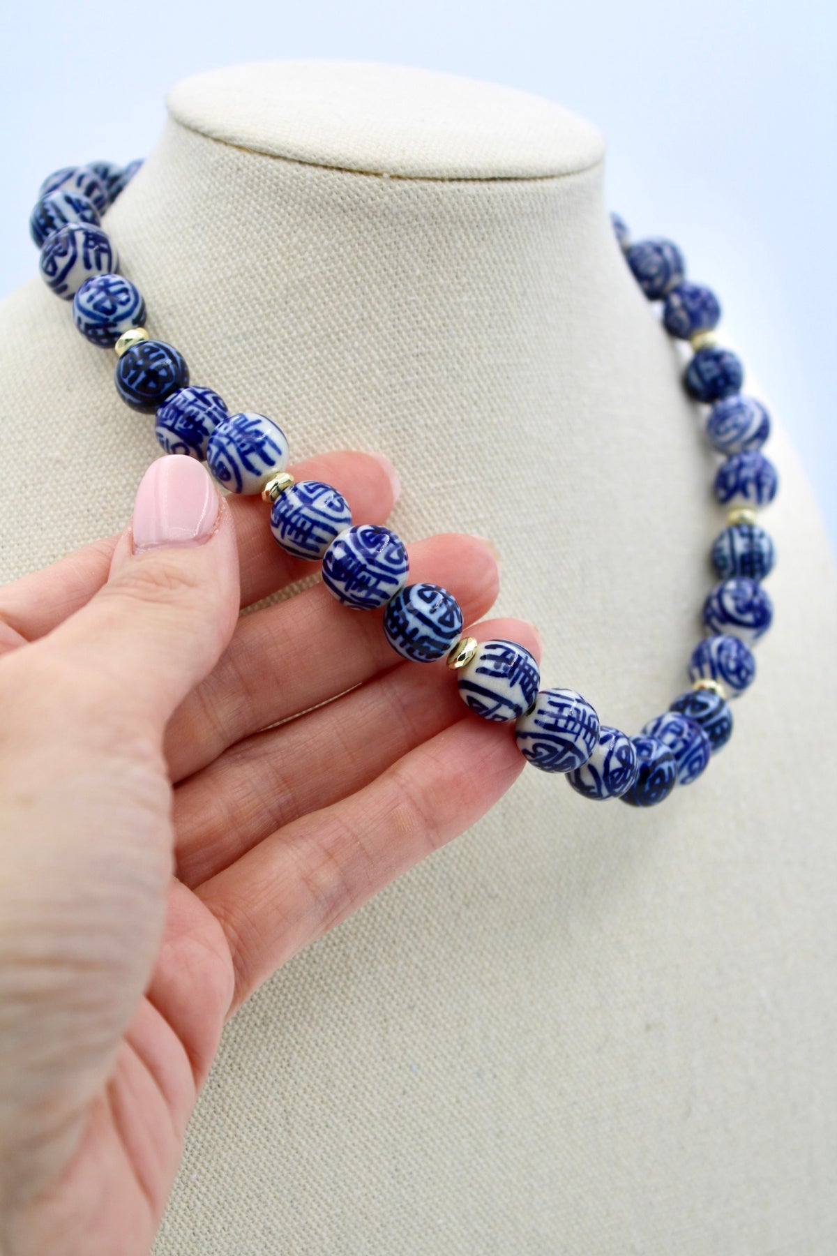 Blue and White Chinoiserie Beaded Necklace, 17"